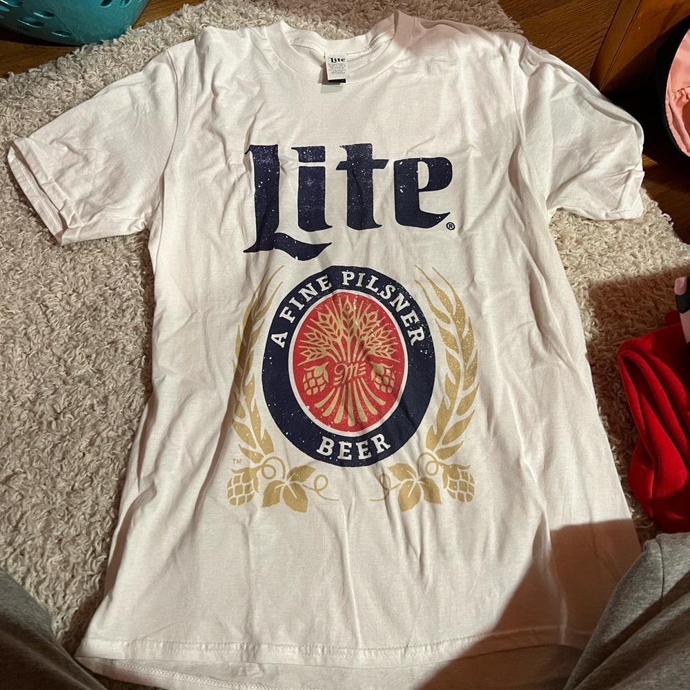 Miller Lite T Shirt Brand New Size Medium